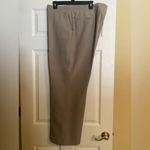 Sansabelt Men's Tan slacks. Size 42-30